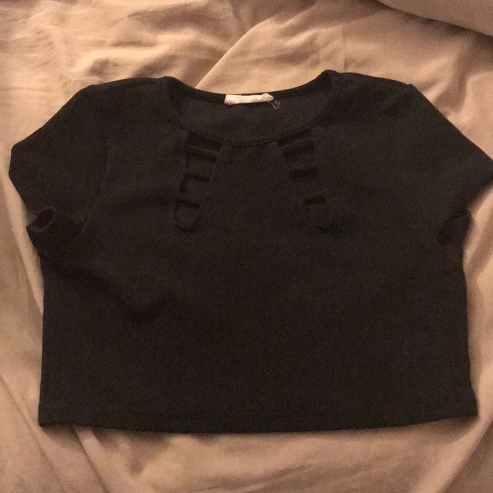 Black crop top